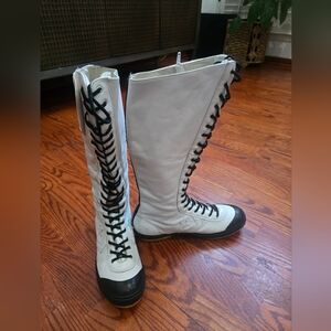 Converse White and Black Lace-Up Boots Leather